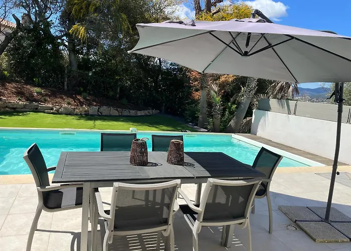 בית נופש Maxime 8 Personnes Piscine Privee Et Proche De La סן-מקסים