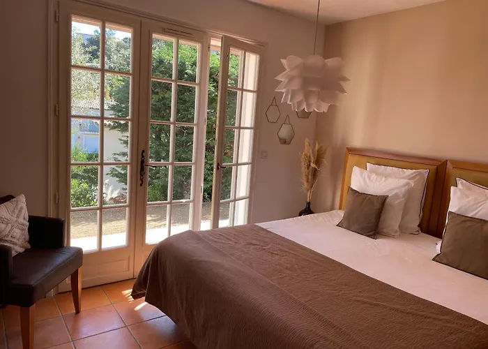 Holiday home Maxime 8 Personnes Piscine Privee Et Proche De La *